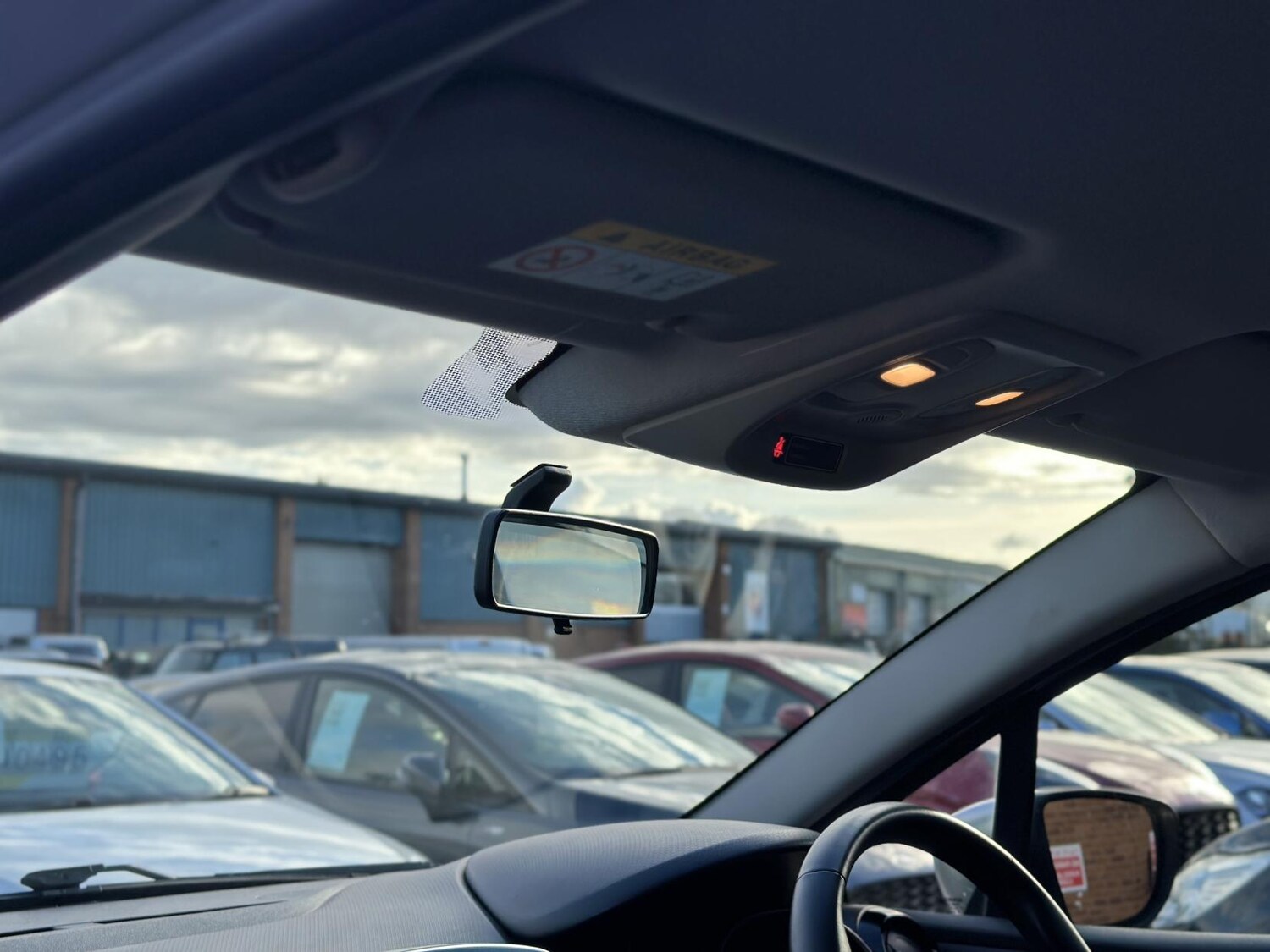 Used Renault Clio for sale - 75973280: Photo 32