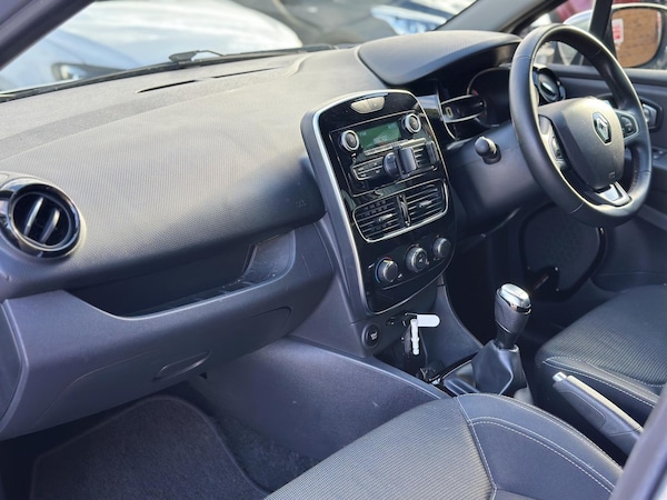 Used Renault Clio for sale - 75973280: Photo 33