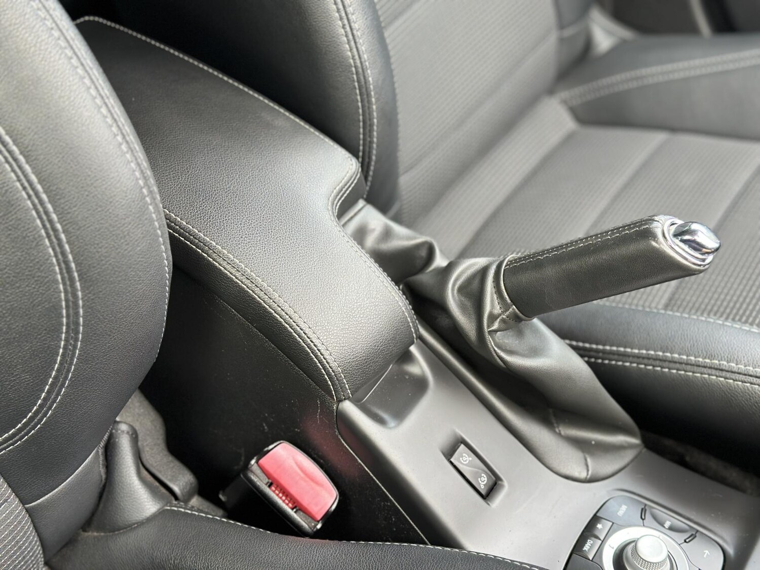 Used Renault Megane 2015 for sale - 77525267: Photo 30