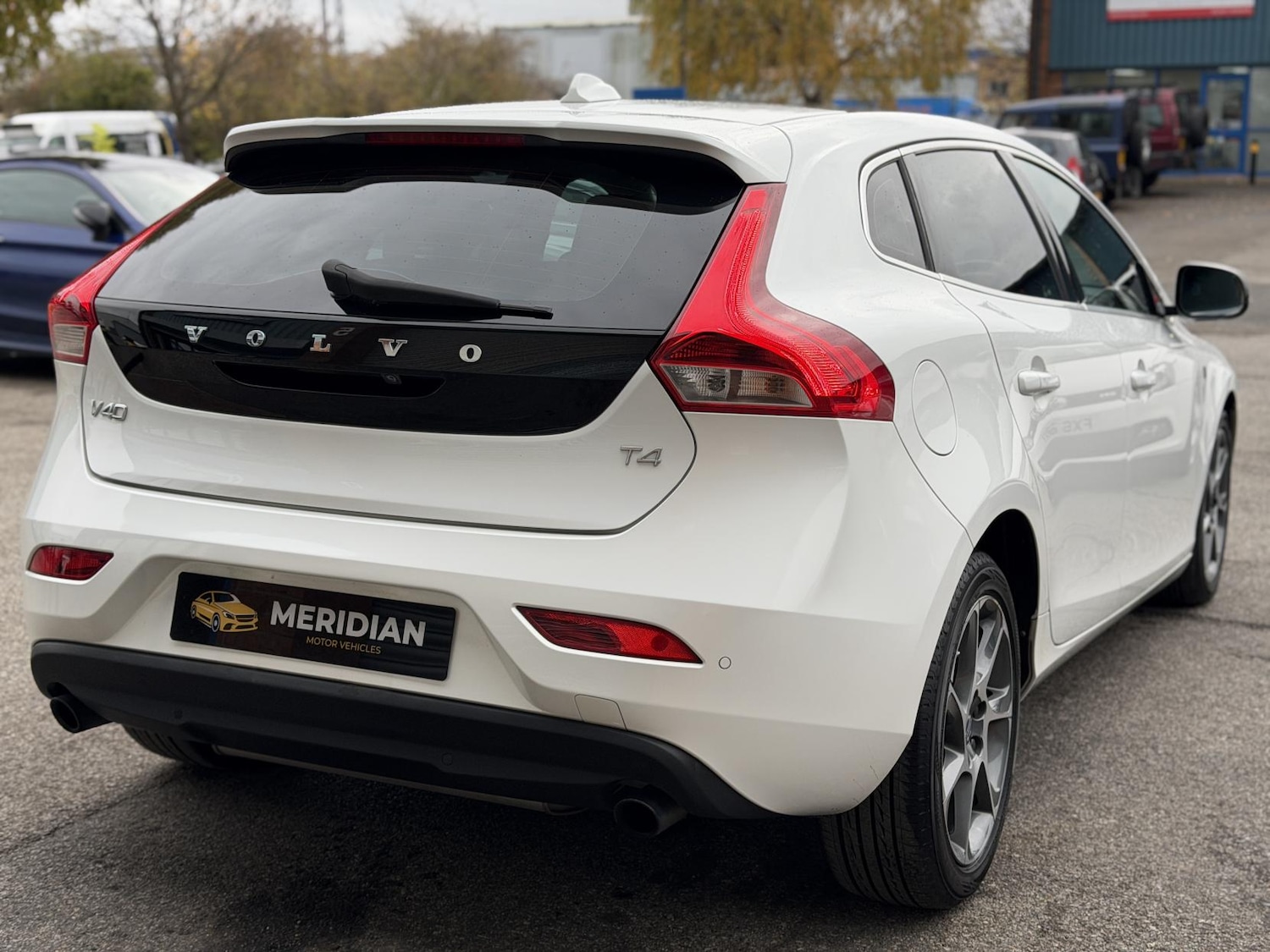 Used Volvo V40 2015 for sale - 76428650: Photo 10