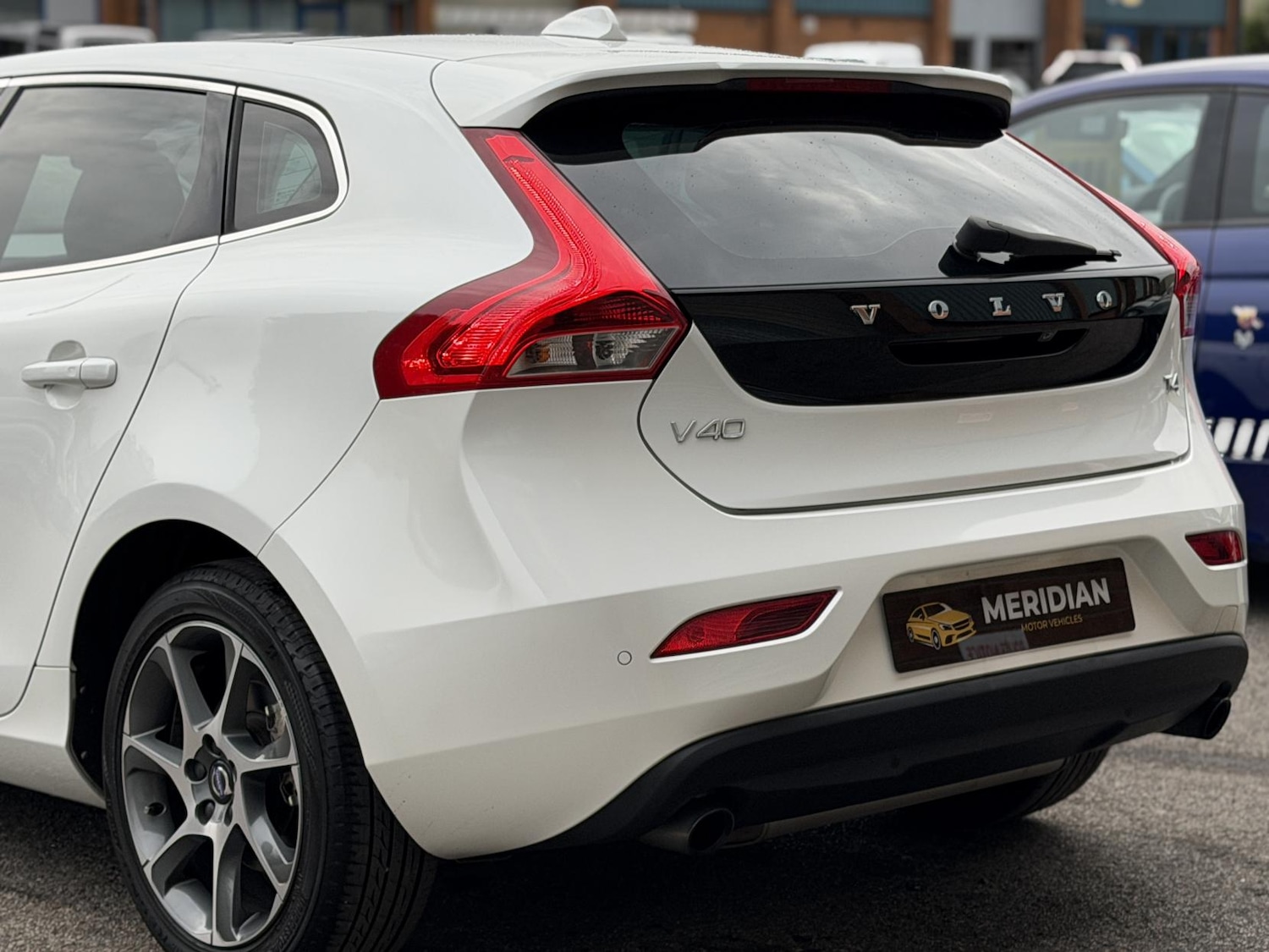 Used Volvo V40 2015 for sale - 76428650: Photo 11