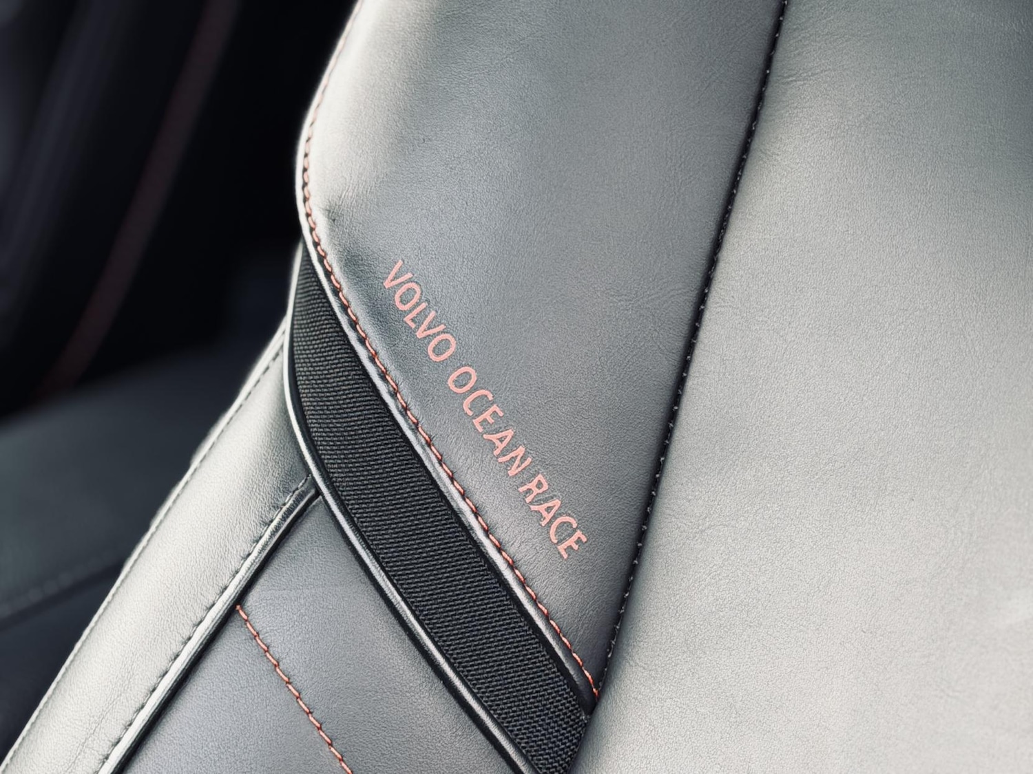 Used Volvo V40 2015 for sale - 76428650: Photo 30