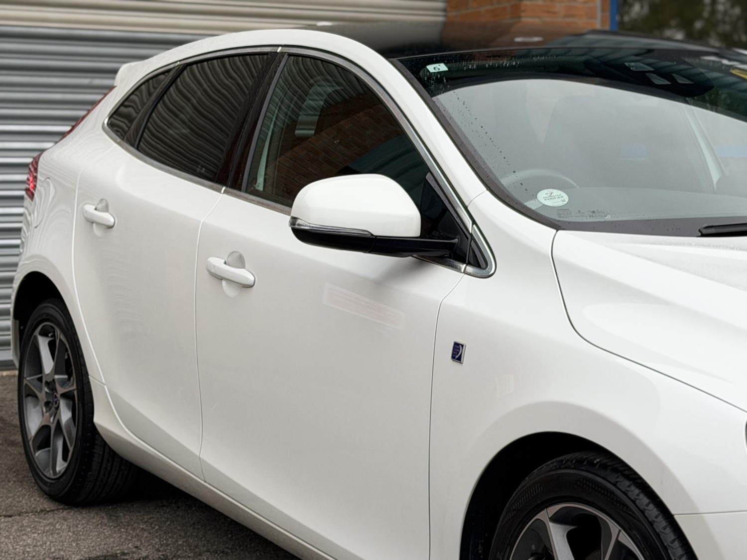 Used Volvo V40 2015 for sale - 76428650: Photo 7