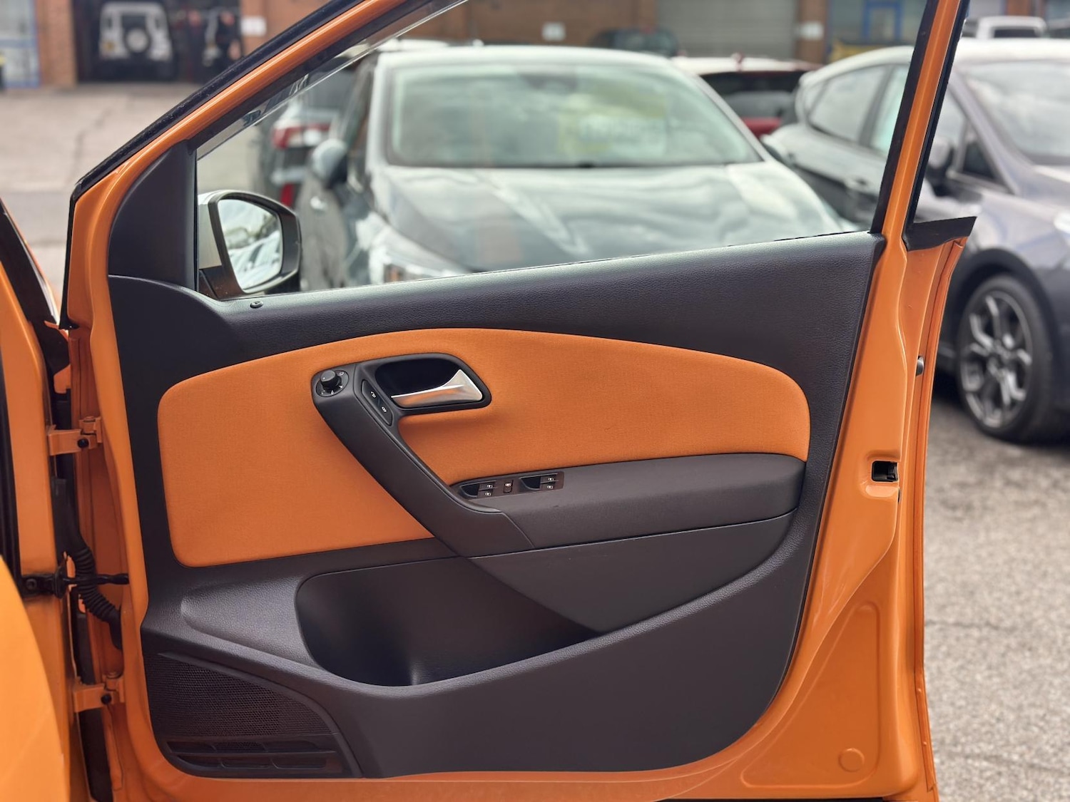 Used Volkswagen Polo 2014 for sale - 76226130: Photo 16