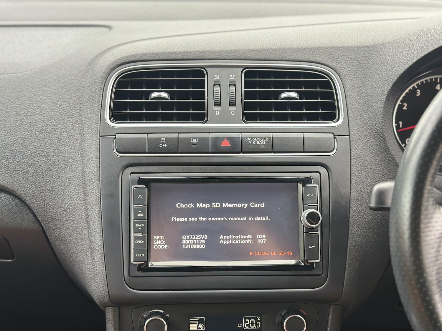 Used Volkswagen Polo 2014 for sale - 76226130: Photo 25