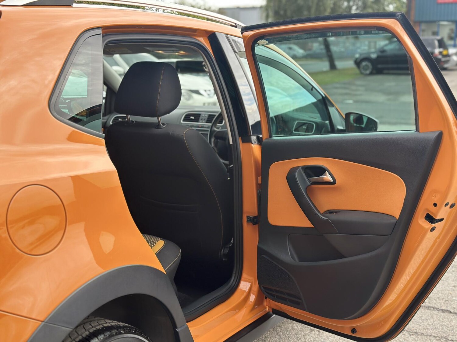 Used Volkswagen Polo 2014 for sale - 76226130: Photo 33