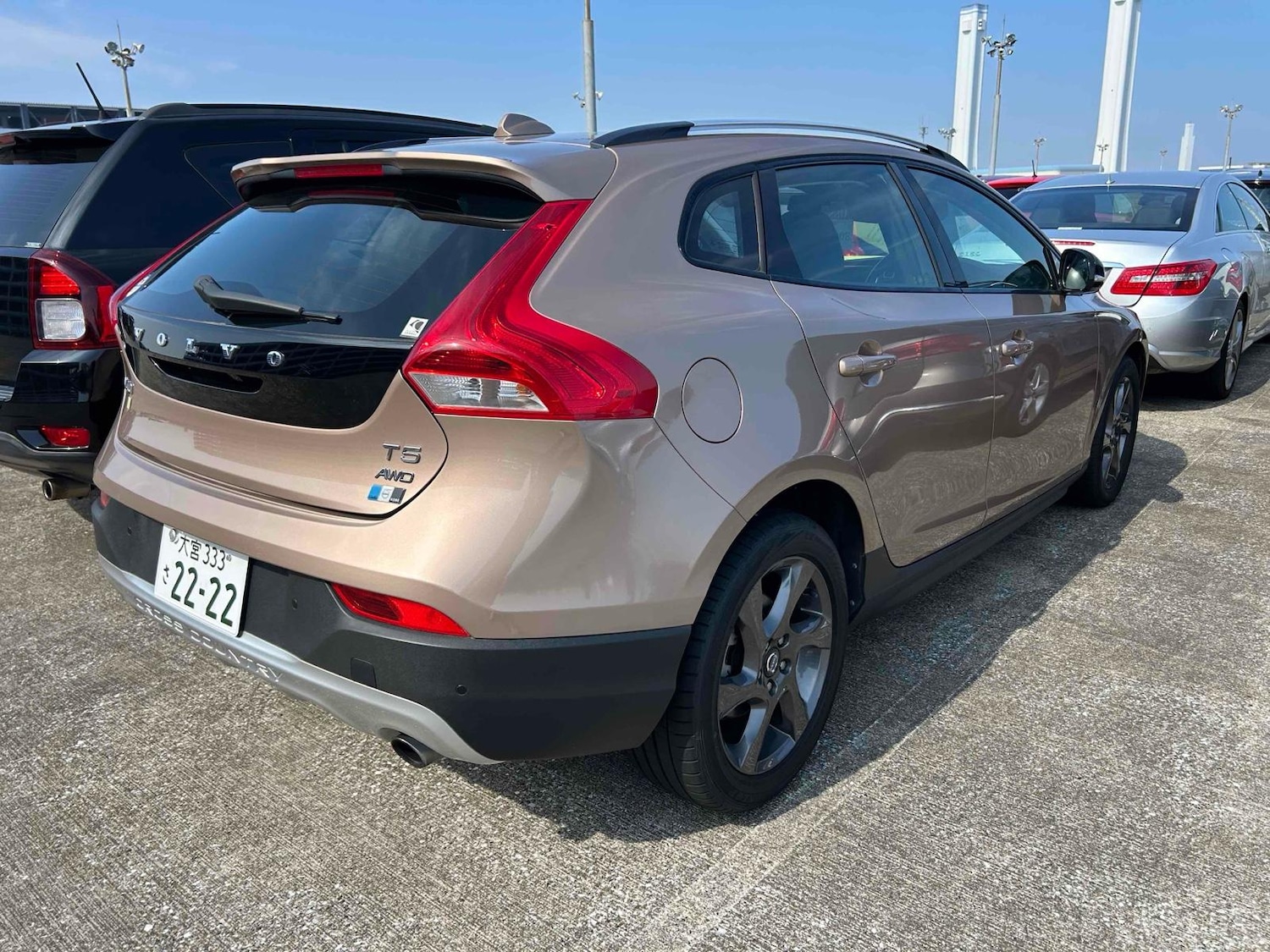 Used Volvo V40 Cross Country 2014 for sale - 76359012: Photo 2
