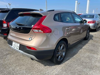 Used Volvo V40 Cross Country 2014 for sale - 76359012: Photo