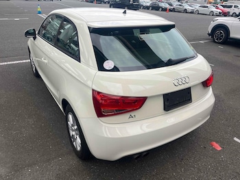 Used Audi A1 2011 for sale - 76897352: Photo