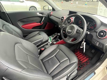 Used Audi A1 2011 for sale - 76897352: Photo