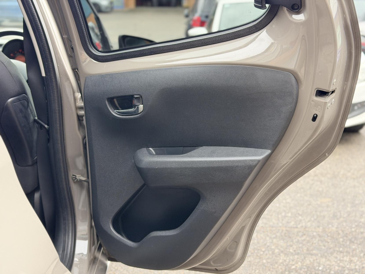 Used Citroen C1 2015 for sale - 76405117: Photo 36