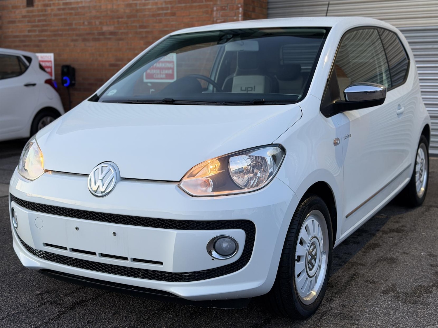 Used Volkswagen up! 2026 for sale - 77525279: Photo 2