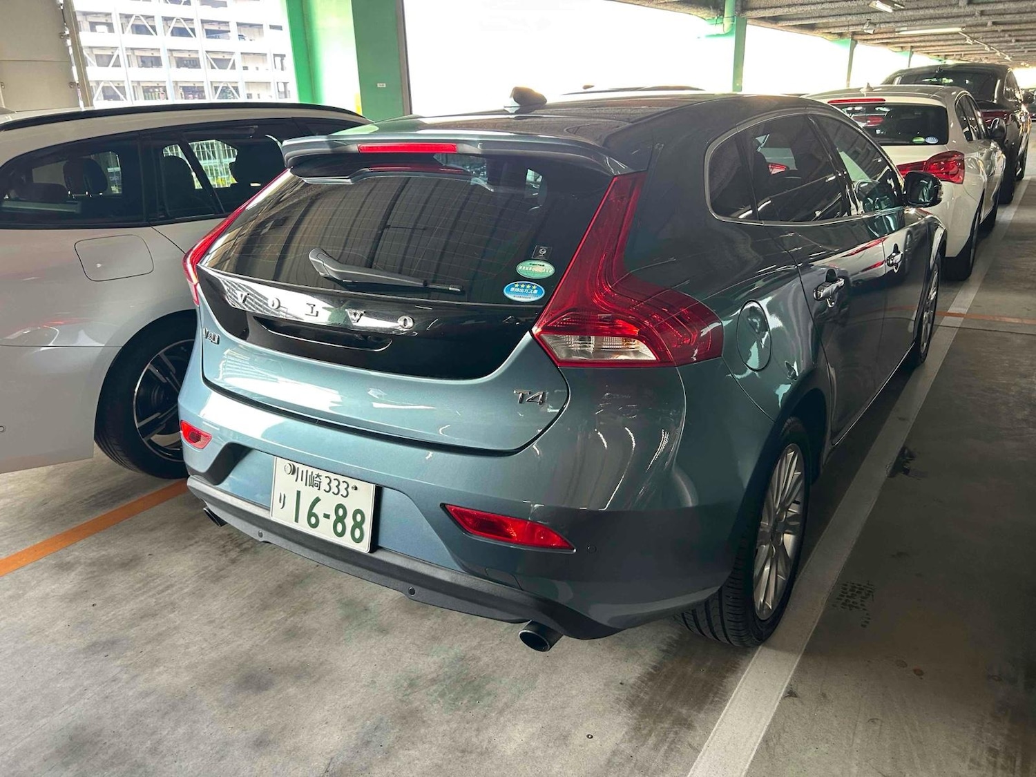 Used Volvo V40 2014 for sale - 77220468: Photo 3