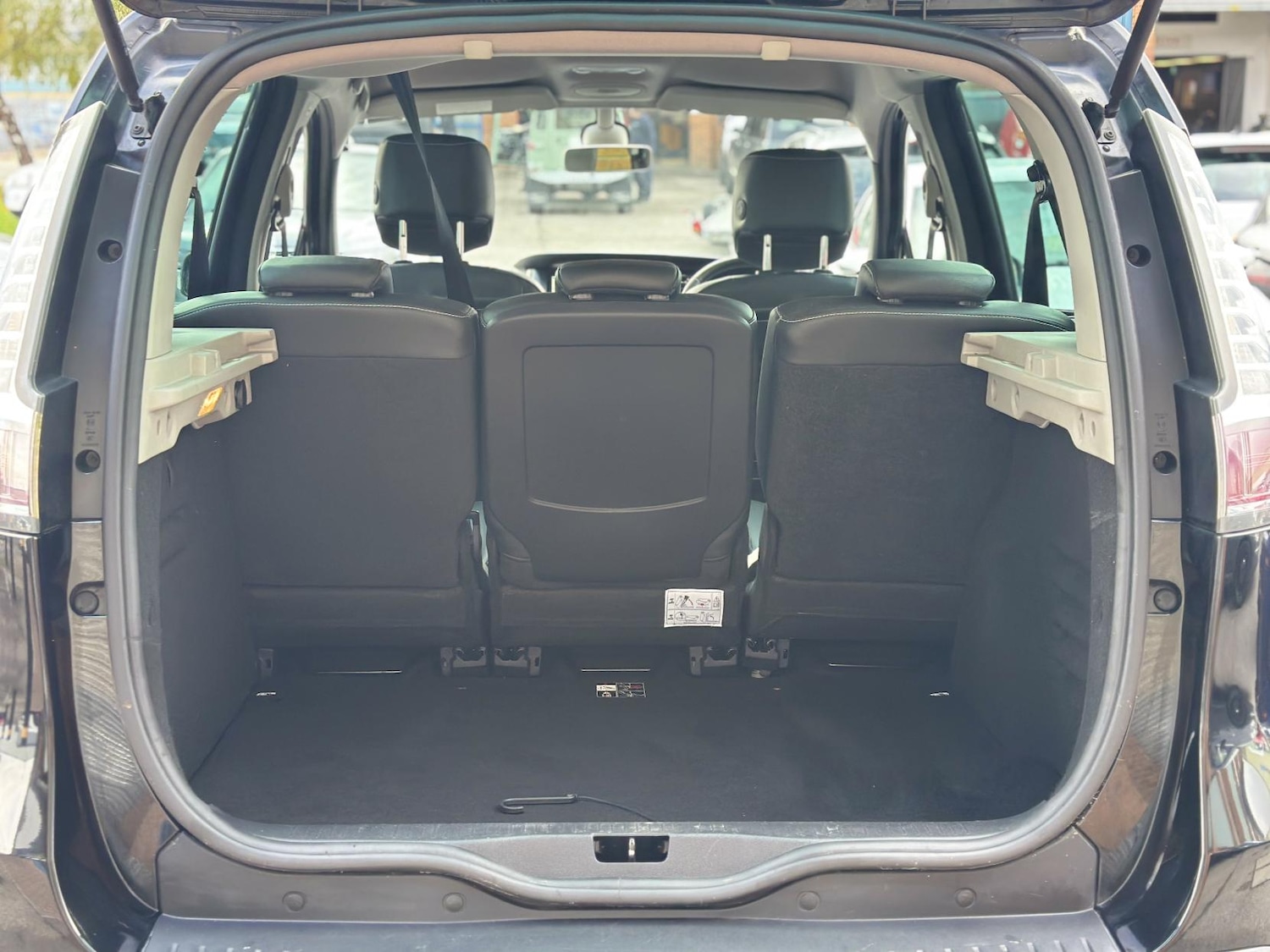 Used Renault Scenic 2014 for sale - 76332788: Photo 14