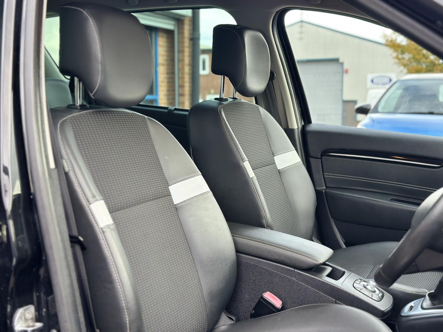 Used Renault Scenic 2014 for sale - 76332788: Photo 17