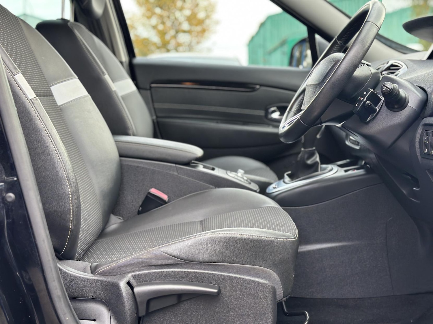 Used Renault Scenic 2014 for sale - 76332788: Photo 18
