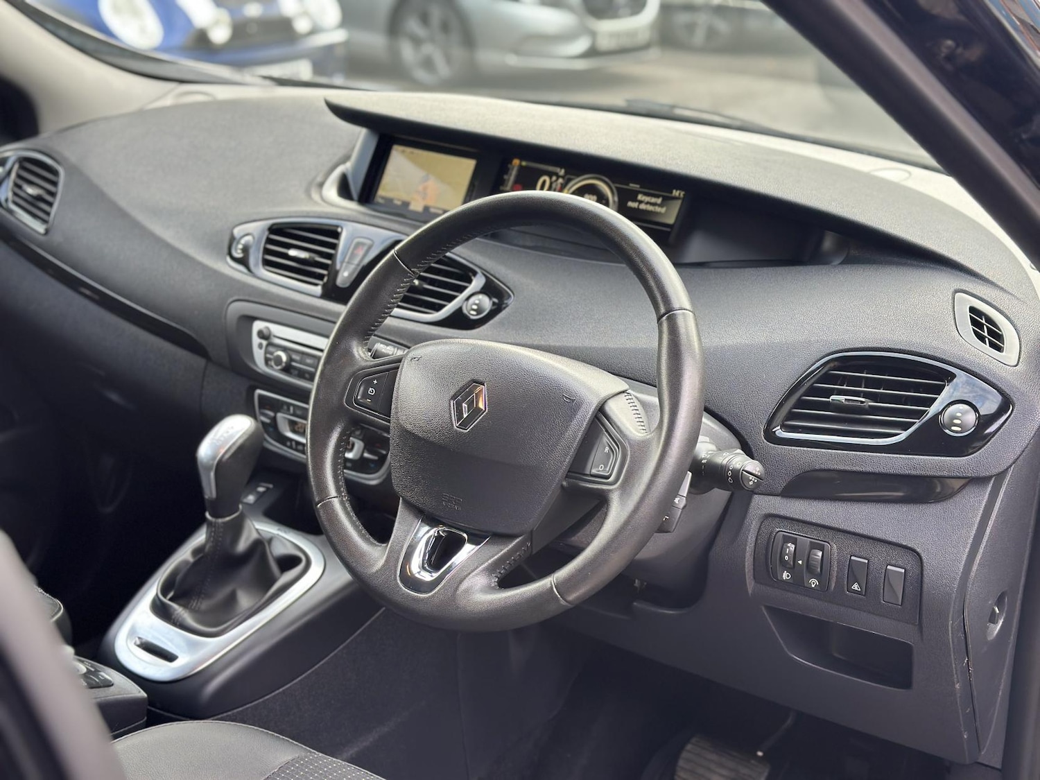 Used Renault Scenic 2014 for sale - 76332788: Photo 19