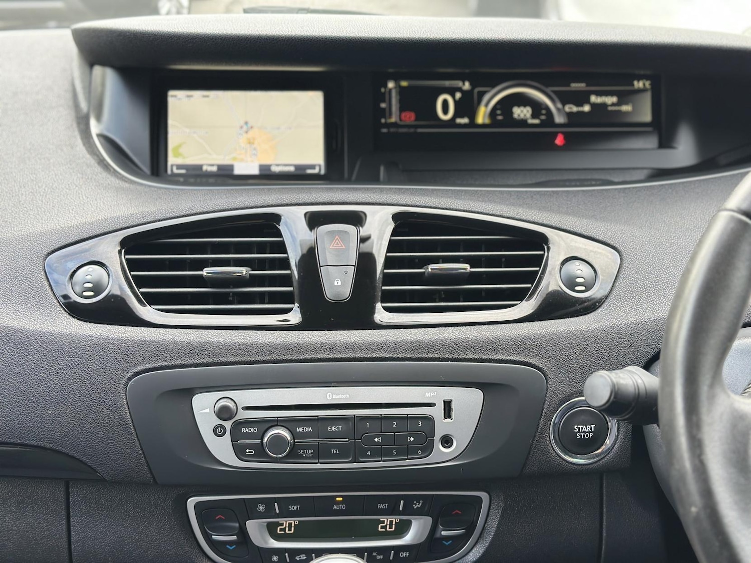 Used Renault Scenic 2014 for sale - 76332788: Photo 25