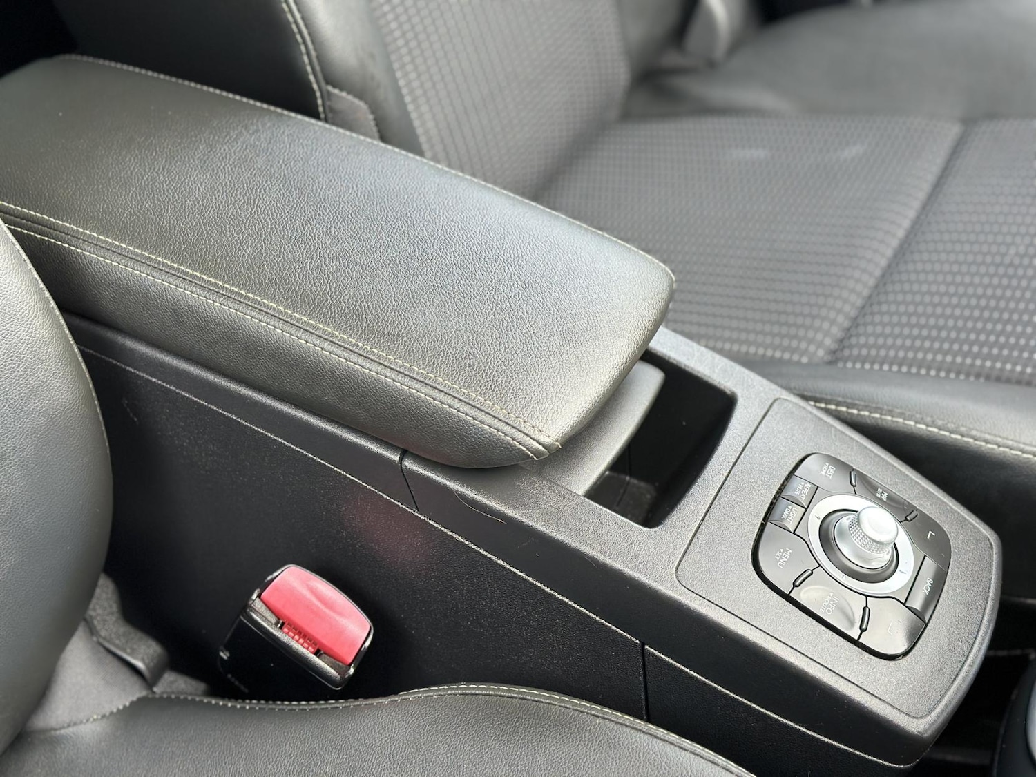 Used Renault Scenic 2014 for sale - 76332788: Photo 27