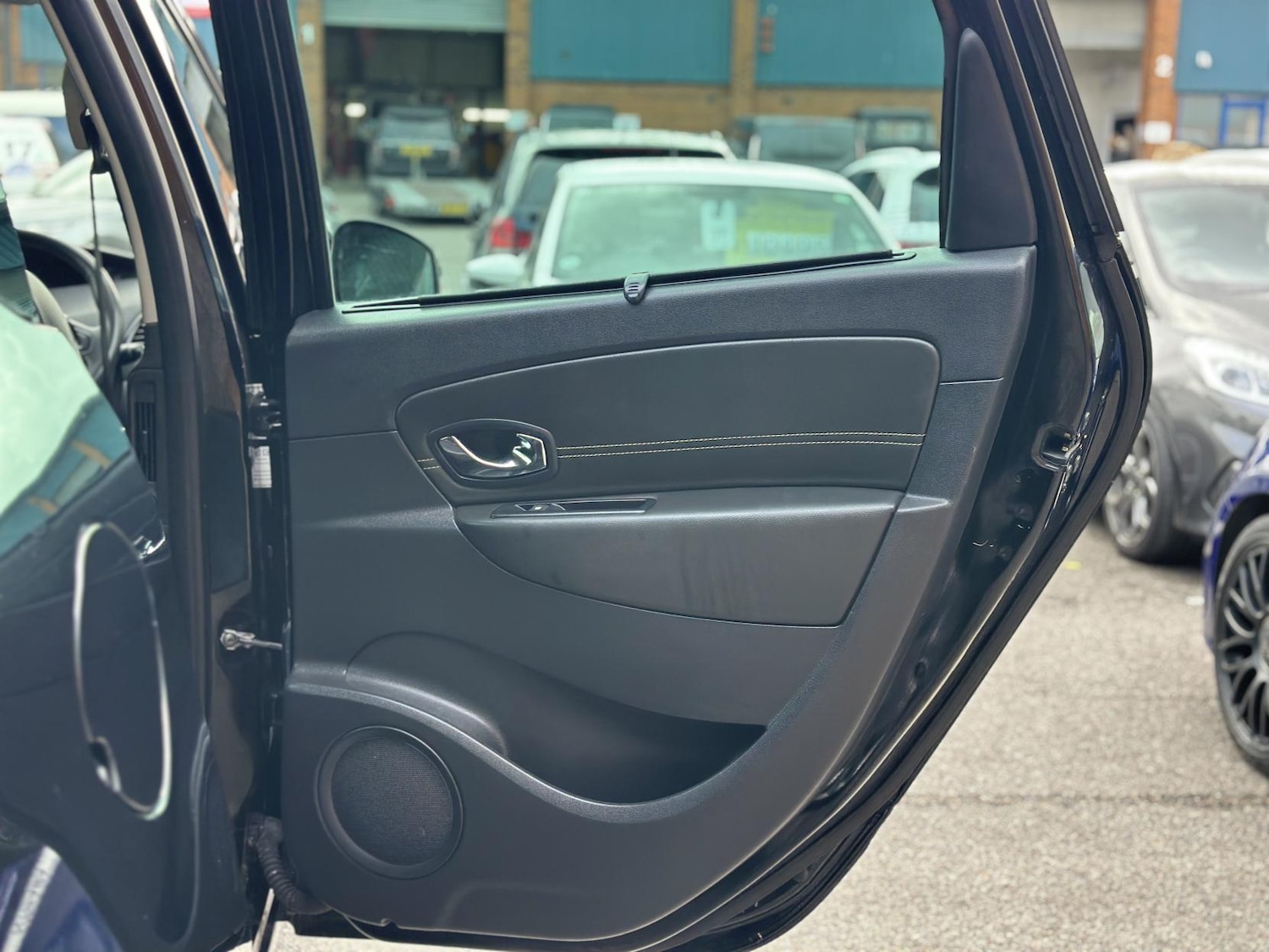 Used Renault Scenic 2014 for sale - 76332788: Photo 34