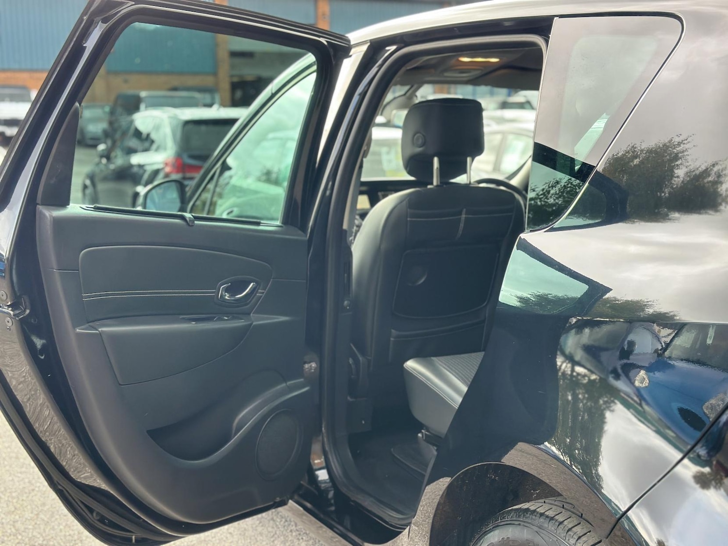 Used Renault Scenic 2014 for sale - 76332788: Photo 38