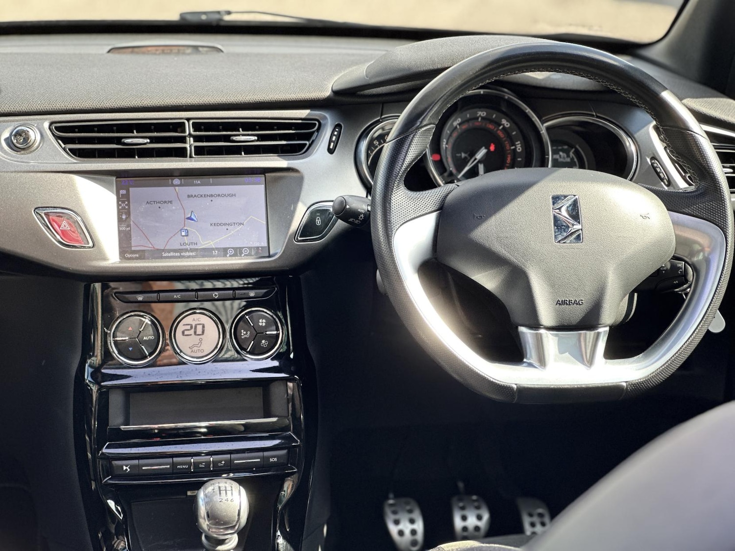 Used DS Automobiles DS 3 2016 for sale - 76407801: Photo 3