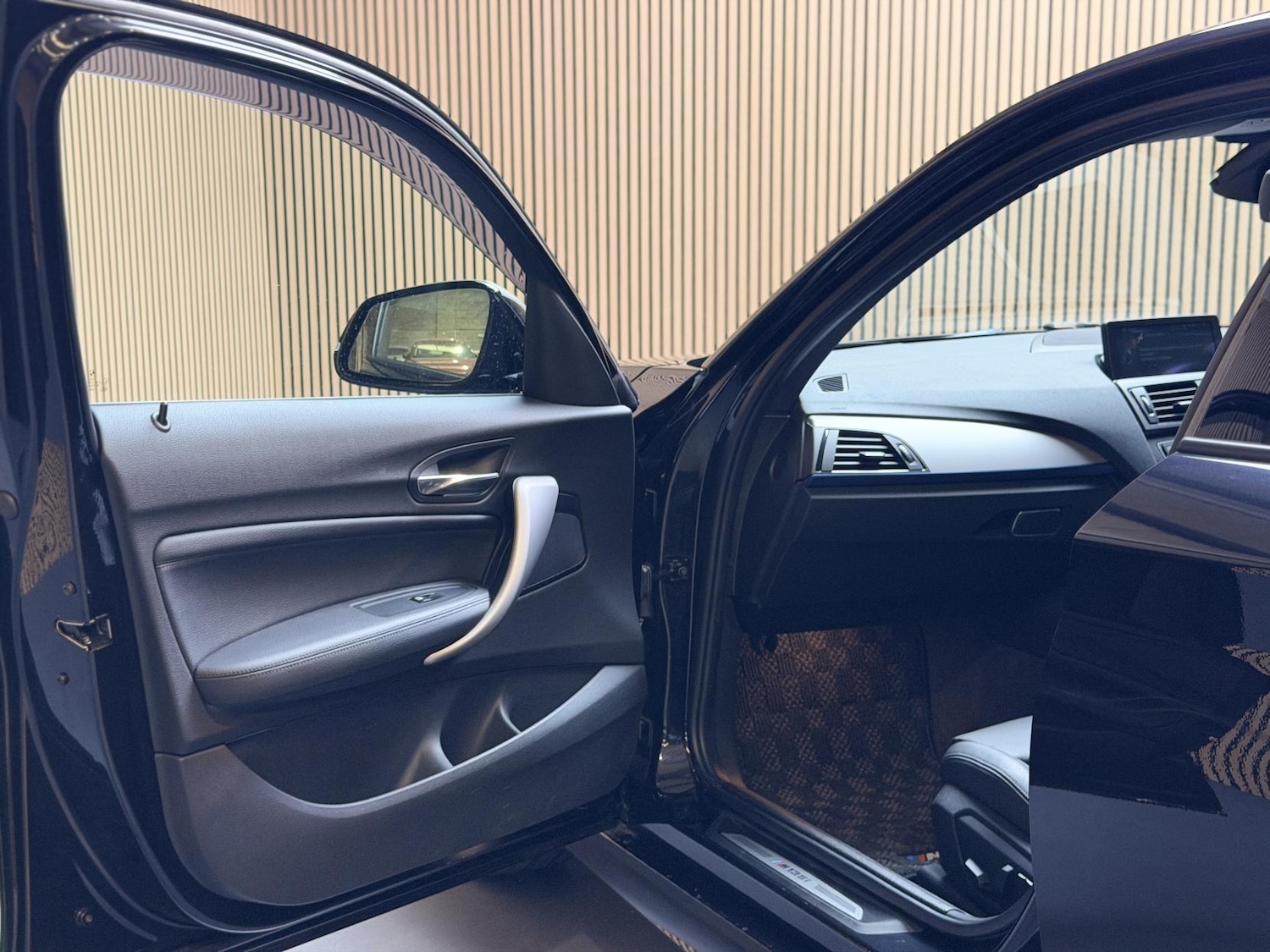 Used BMW 1 Series 2015 for sale - 78184127: Photo 24