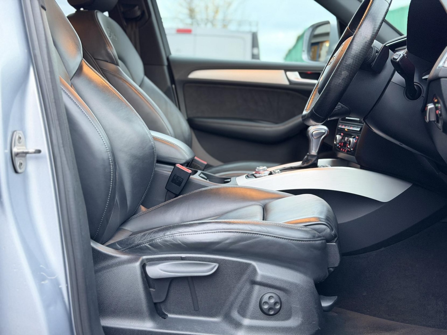 Used Audi Q5 2015 for sale - 76483315: Photo 17