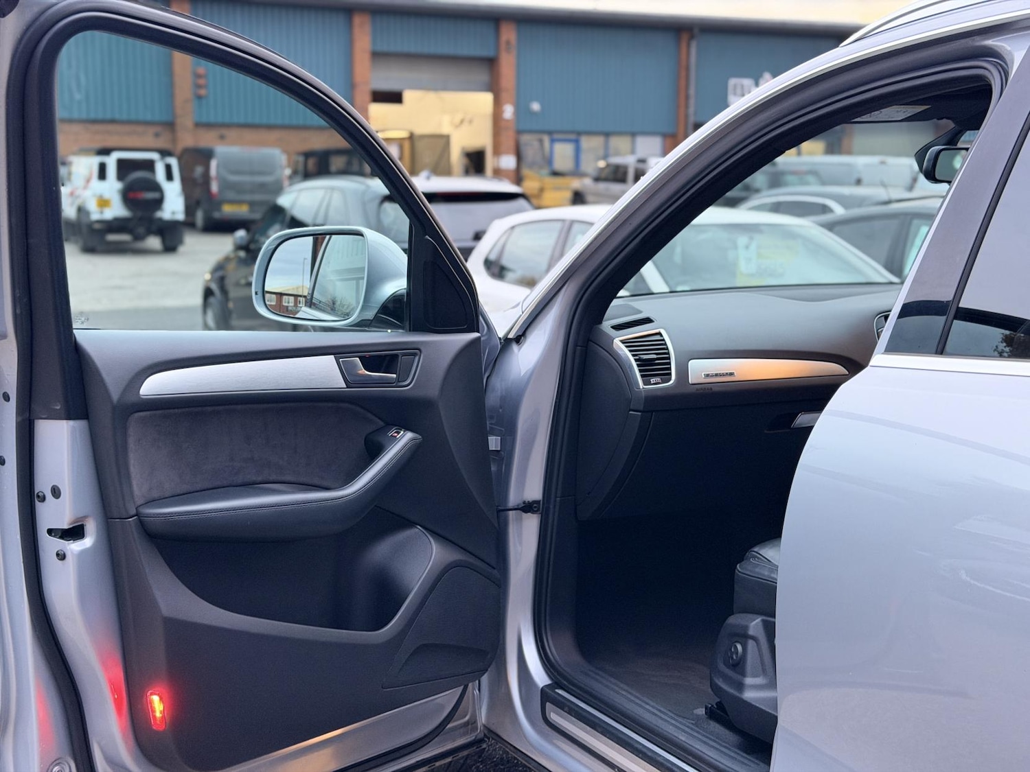 Used Audi Q5 2015 for sale - 76483315: Photo 29