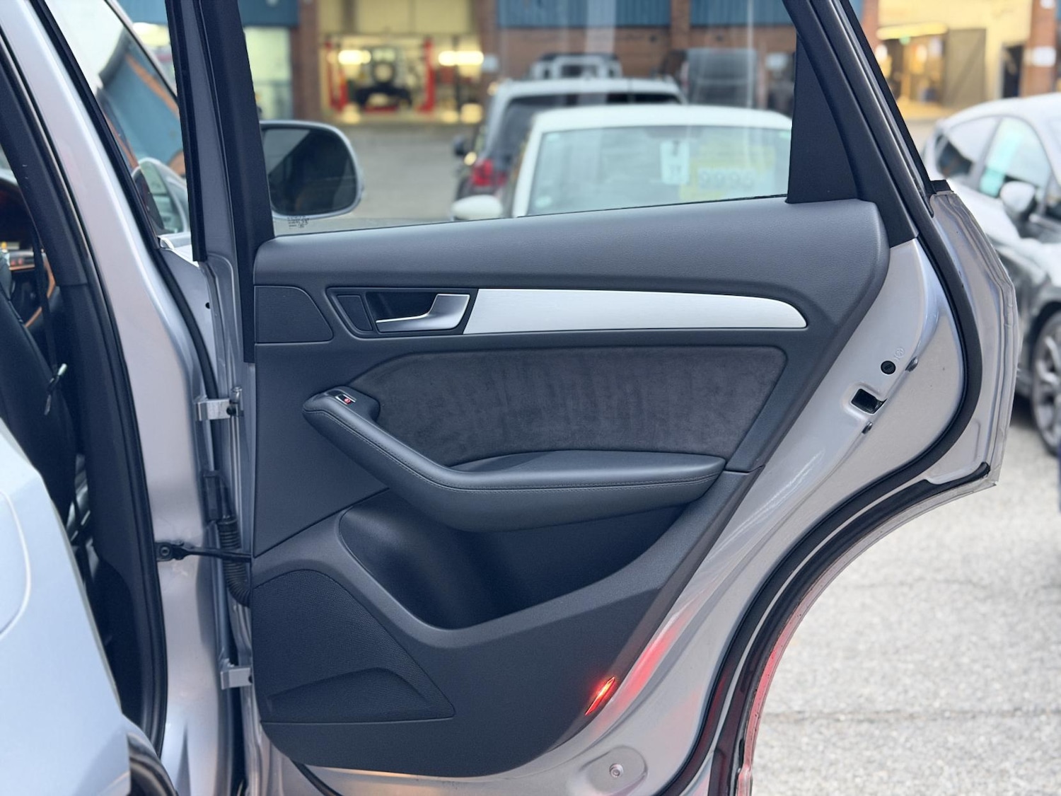 Used Audi Q5 2015 for sale - 76483315: Photo 35