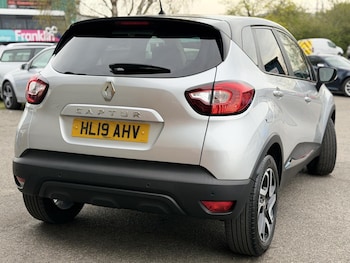 Used Renault Captur 2019 for sale - 78152944: Photo