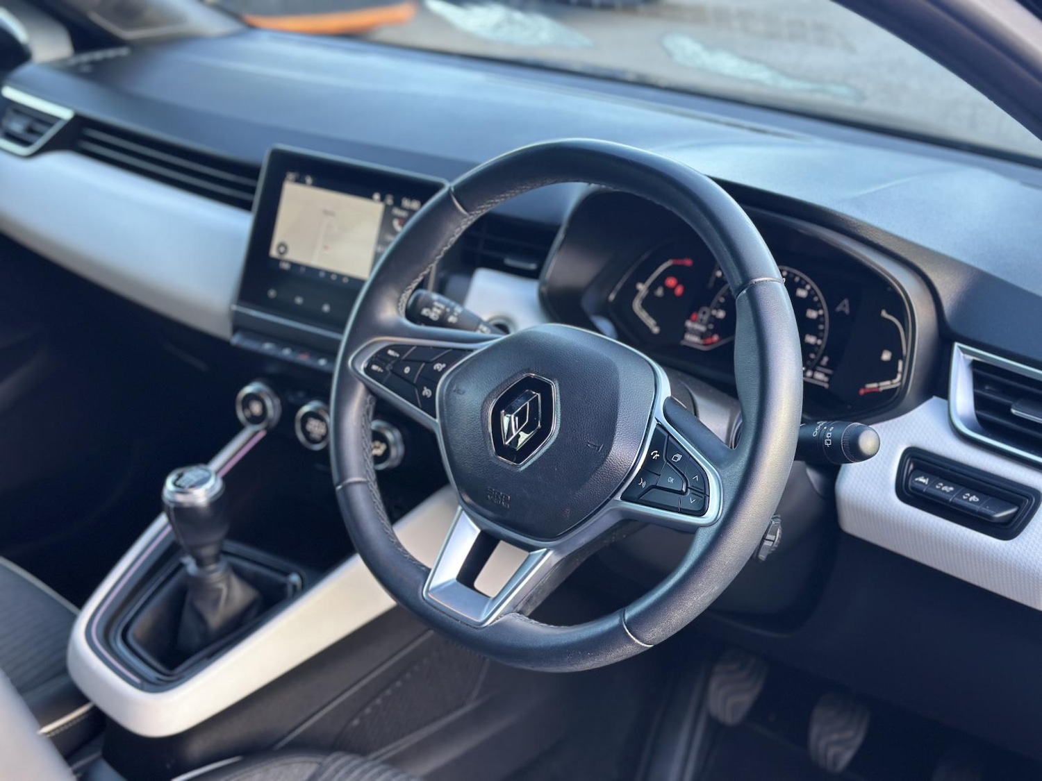 Used Renault Clio 2022 for sale - 76184585: Photo 19