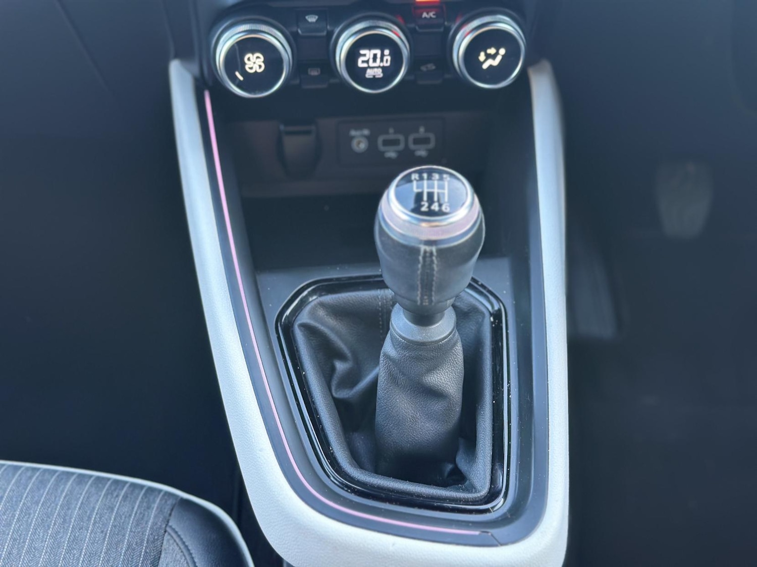 Used Renault Clio 2022 for sale - 76184585: Photo 27