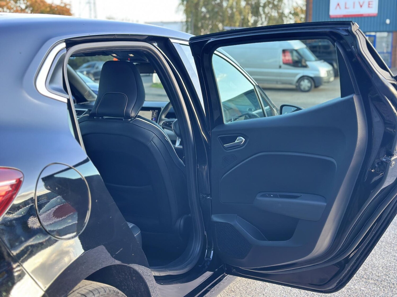 Used Renault Clio 2022 for sale - 76184585: Photo 34