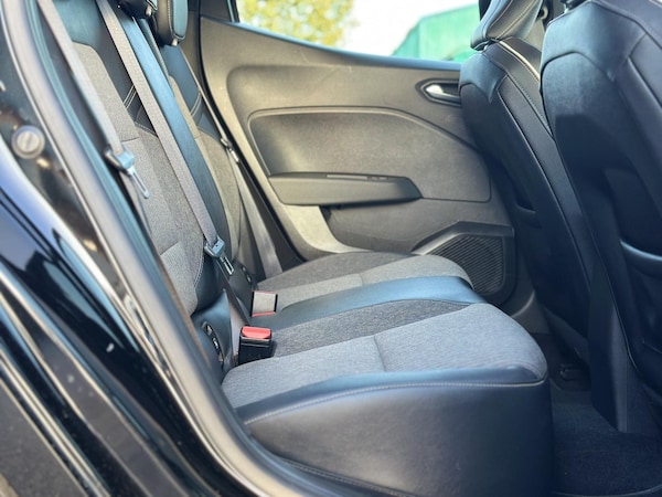 Used Renault Clio 2022 for sale - 76184585: Photo 37