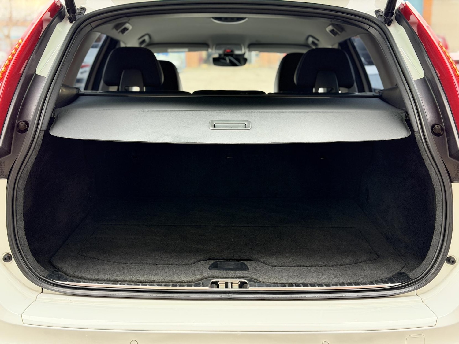 Used Volvo XC60 2015 for sale - 77116352: Photo 14