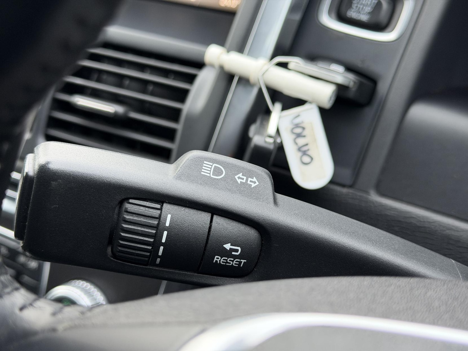 Used Volvo XC60 2015 for sale - 77116352: Photo 21