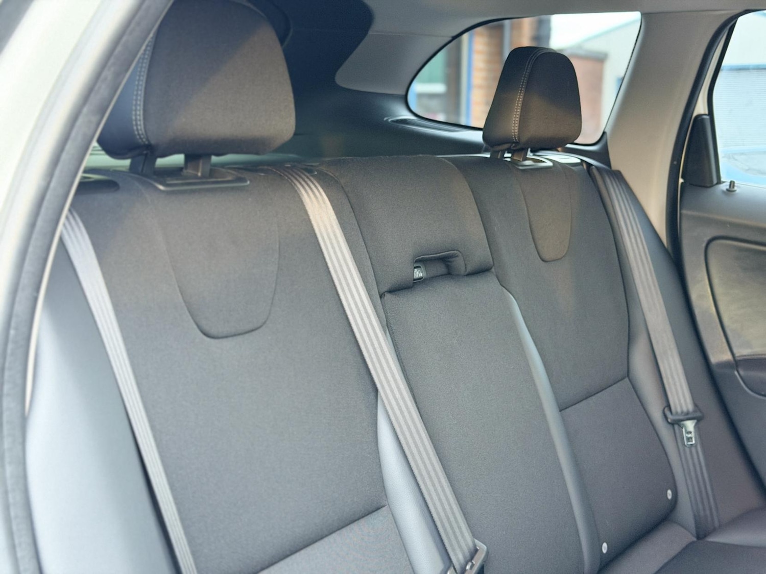 Used Volvo XC60 2015 for sale - 77116352: Photo 35