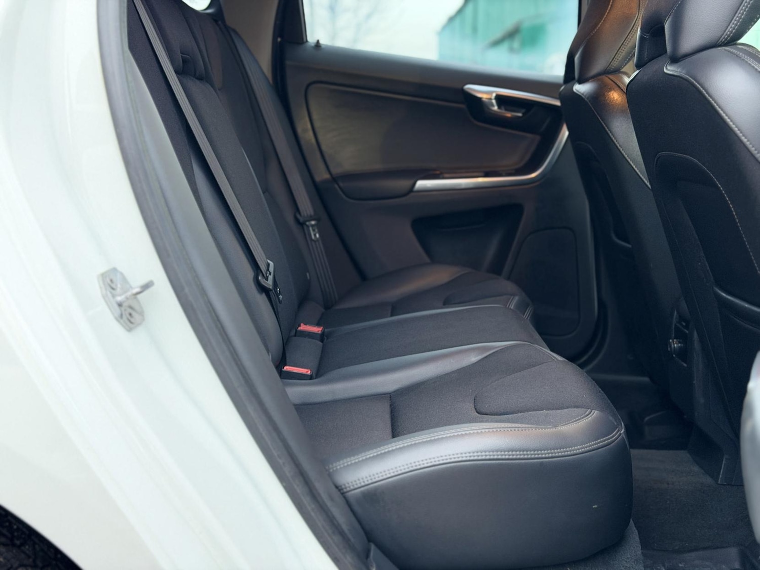 Used Volvo XC60 2015 for sale - 77116352: Photo 36