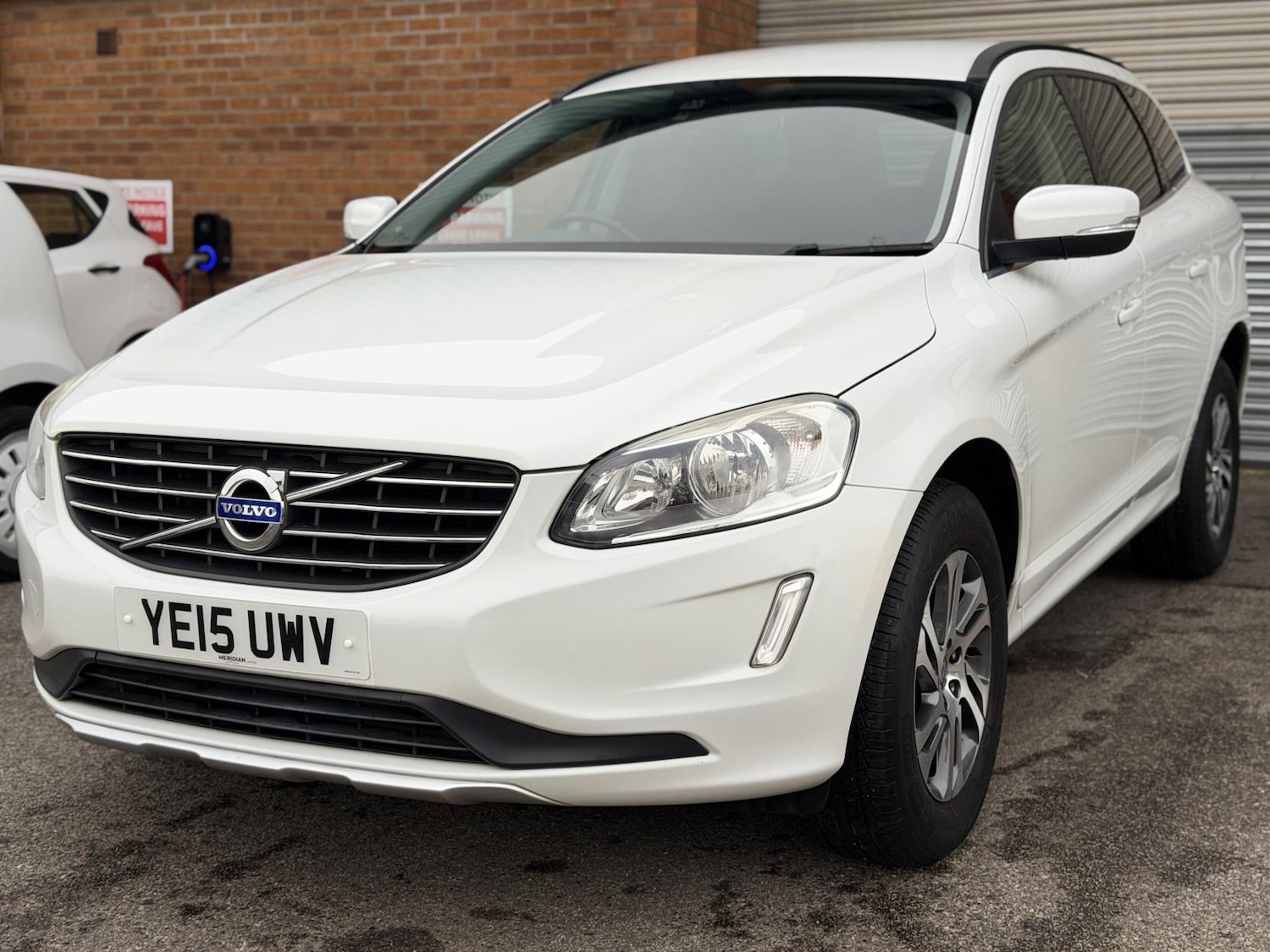 Used Volvo XC60 2015 for sale - 77116352: Photo 5