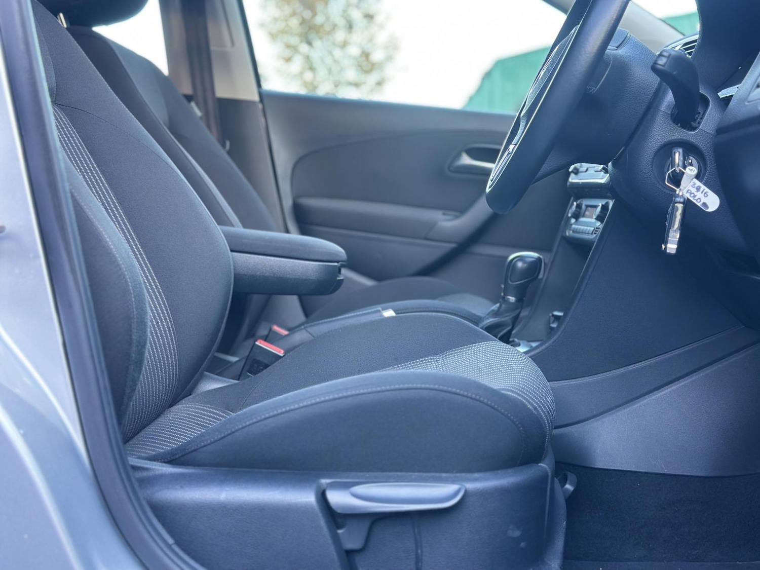 Used Volkswagen Polo 2012 for sale - 76382505: Photo 18