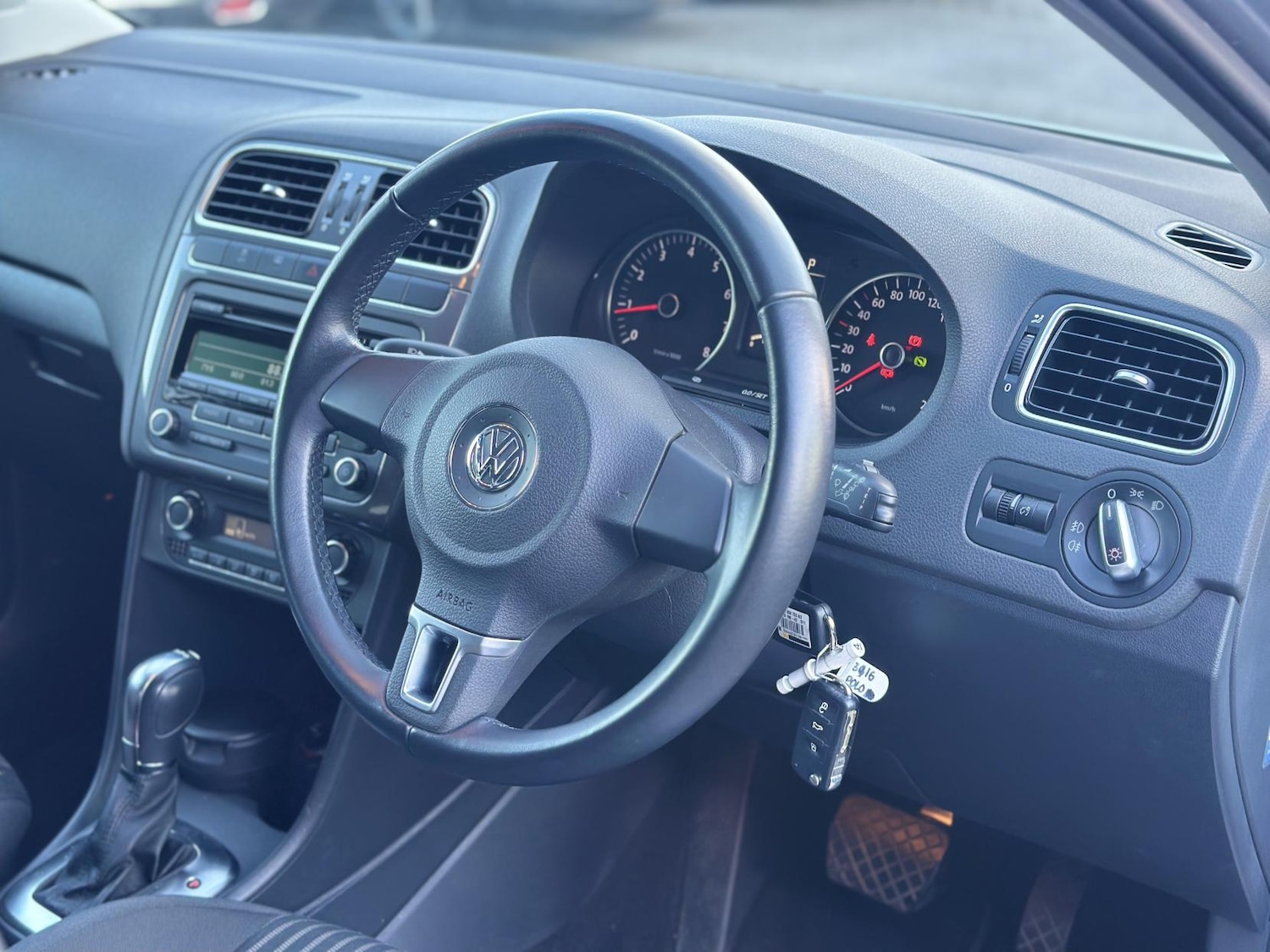 Used Volkswagen Polo 2012 for sale - 76382505: Photo 19