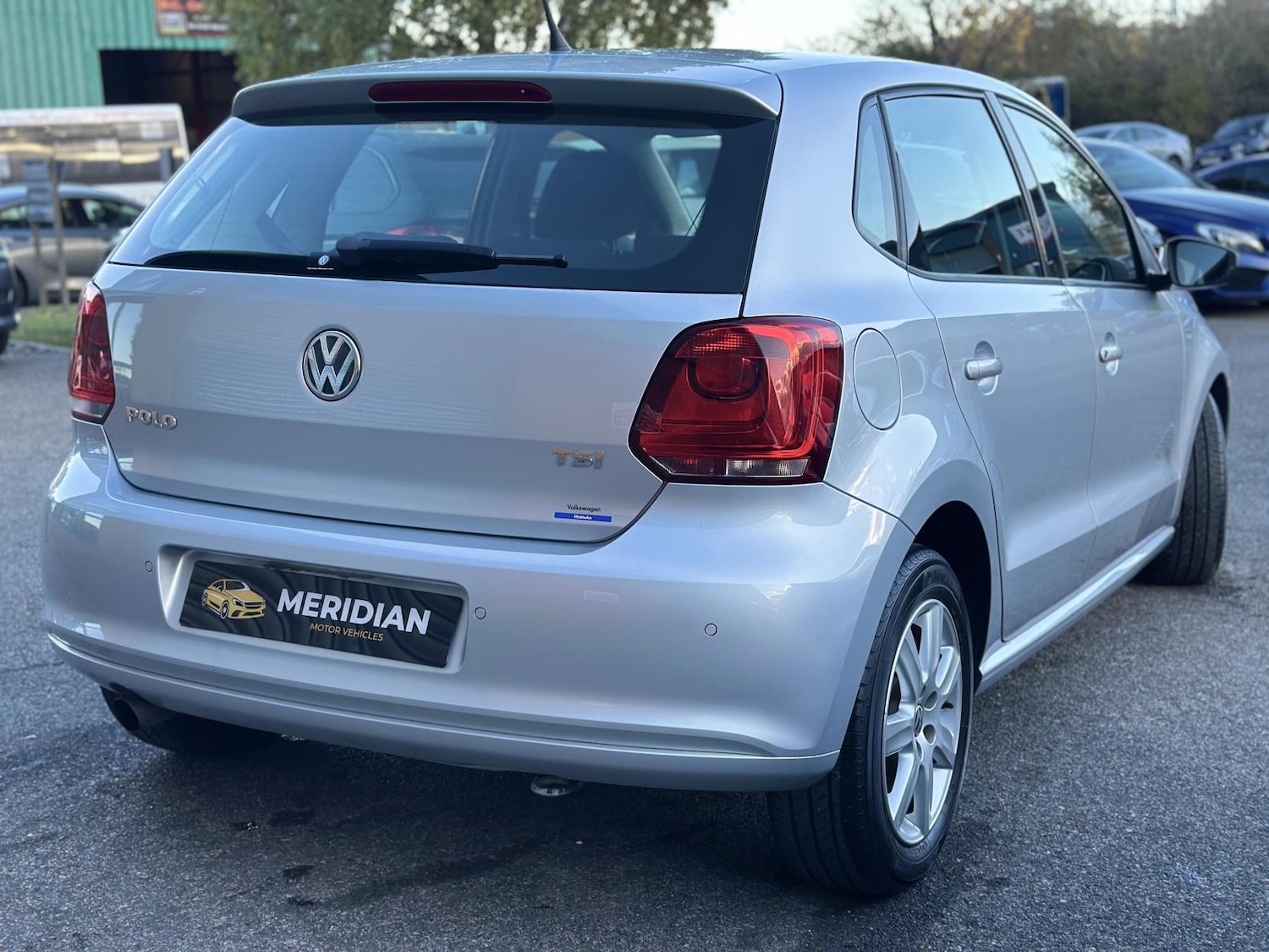 Used Volkswagen Polo 2012 for sale - 76382505: Photo 2