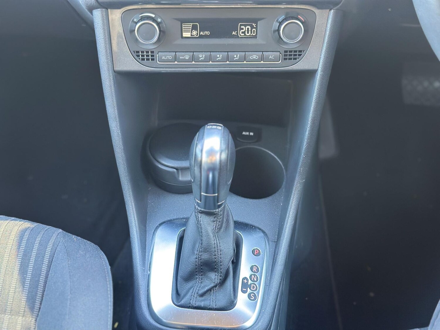 Used Volkswagen Polo 2012 for sale - 76382505: Photo 27