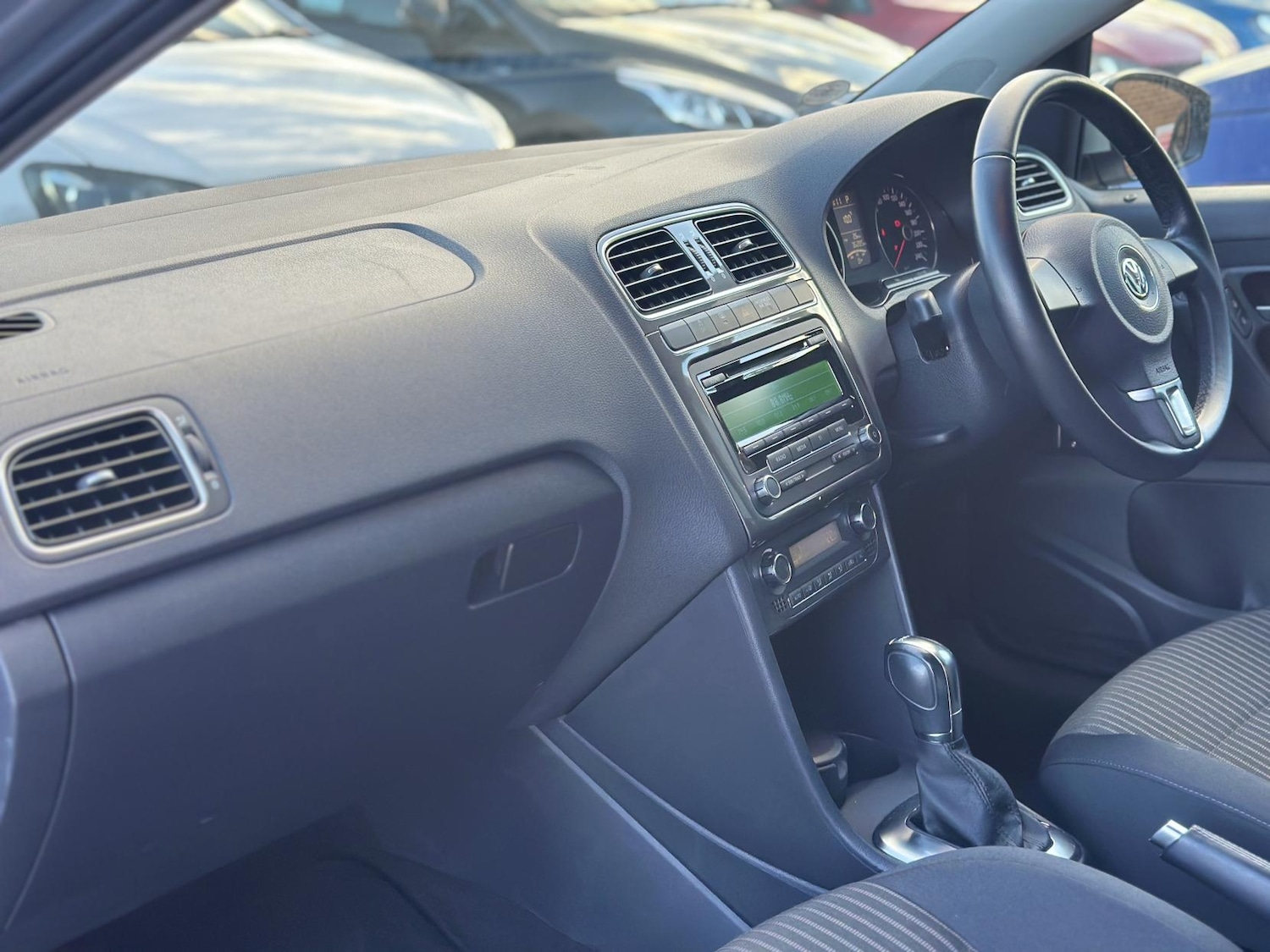 Used Volkswagen Polo 2012 for sale - 76382505: Photo 31