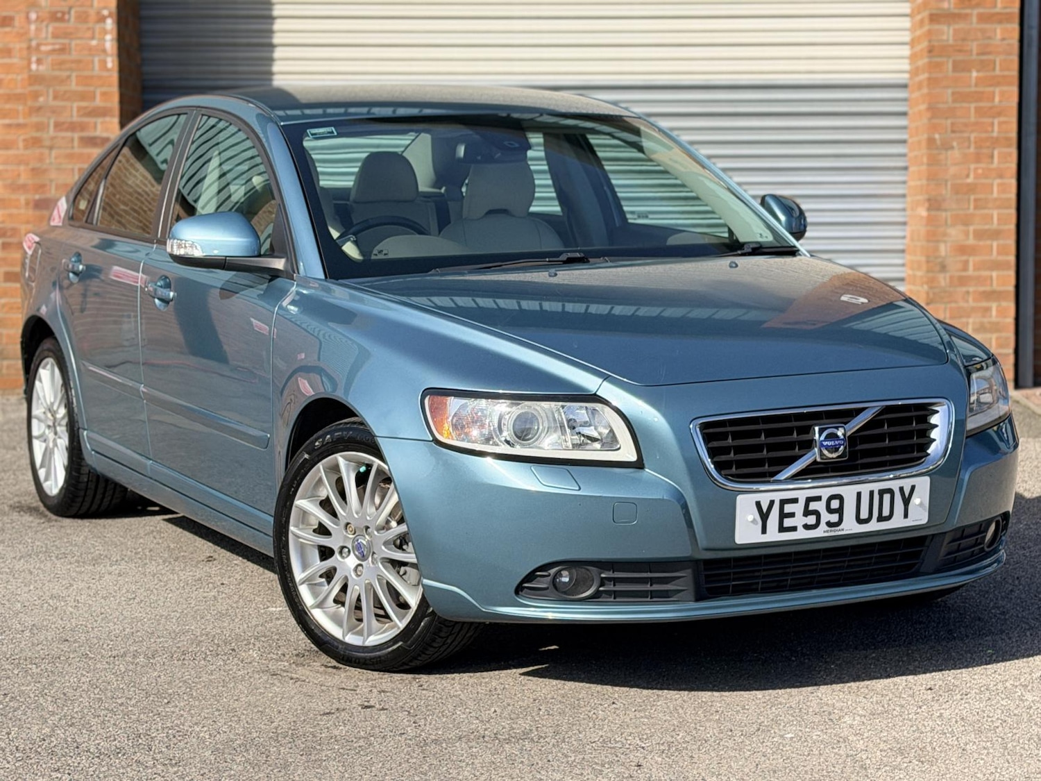 Used Volvo S40 2009 for sale - 77975663: Photo 1