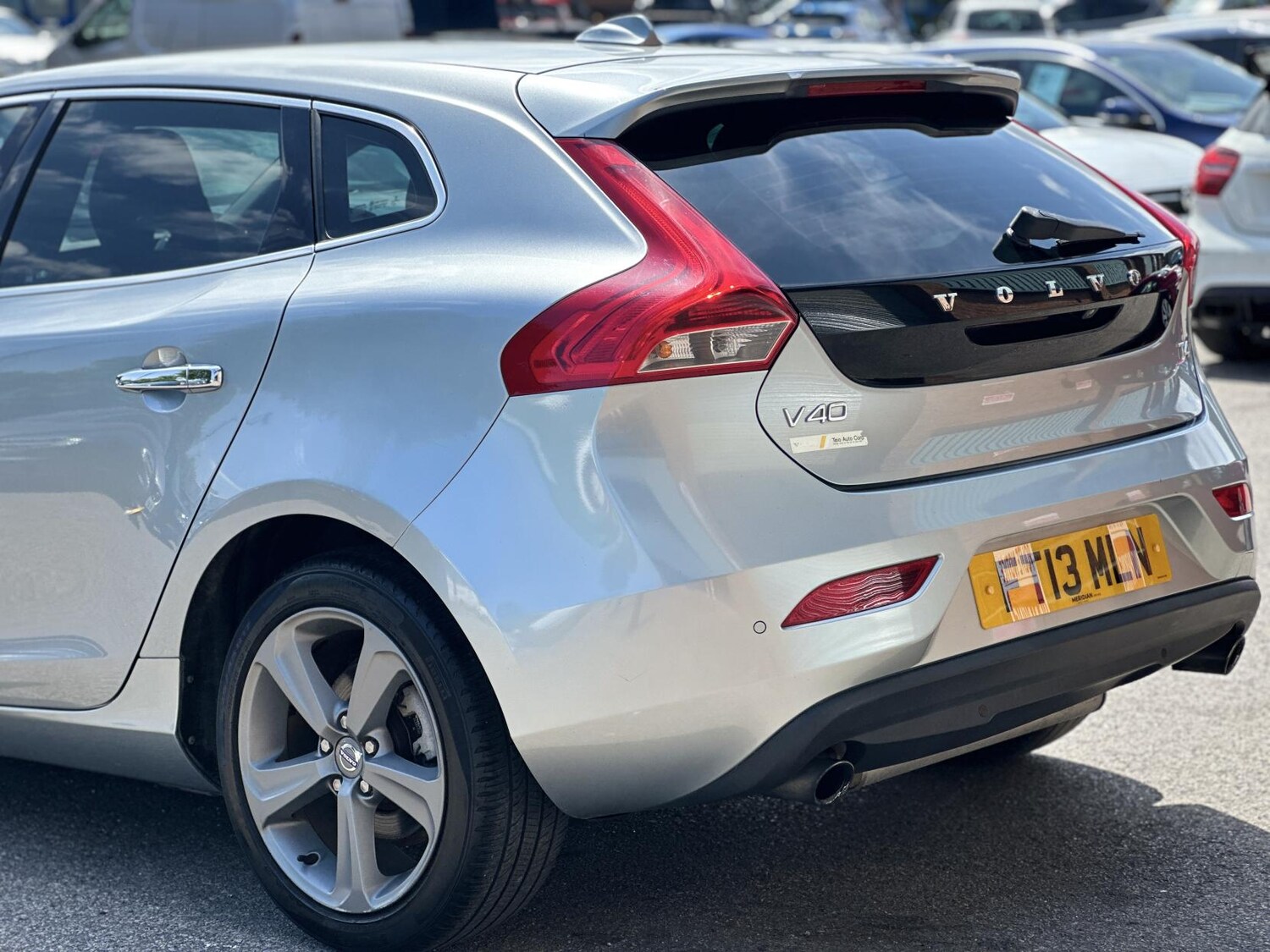 Used Volvo V40 2013 for sale - 75733142: Photo 11