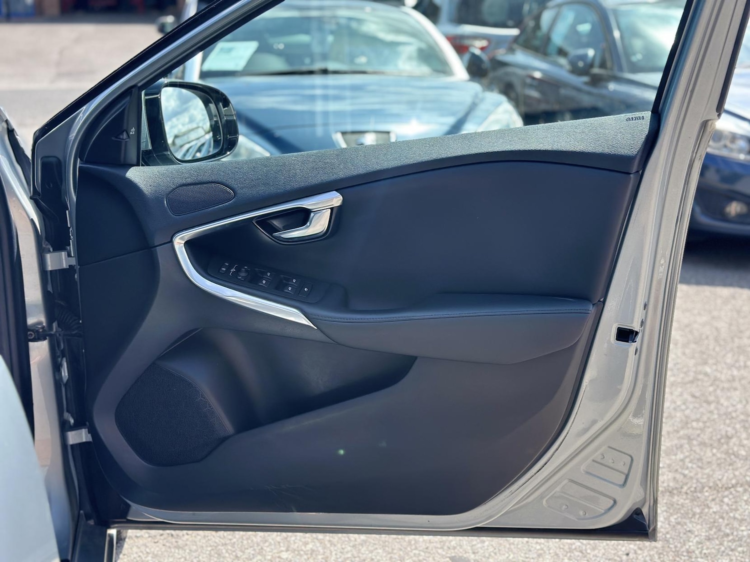 Used Volvo V40 2013 for sale - 75733142: Photo 16
