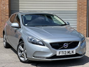 Used Volvo V40 2013 for sale - 75733142: Photo