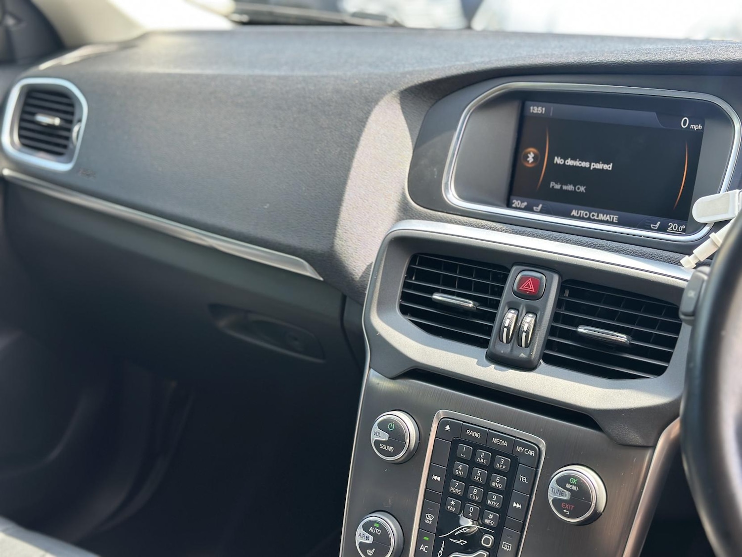 Used Volvo V40 2013 for sale - 75733142: Photo 25